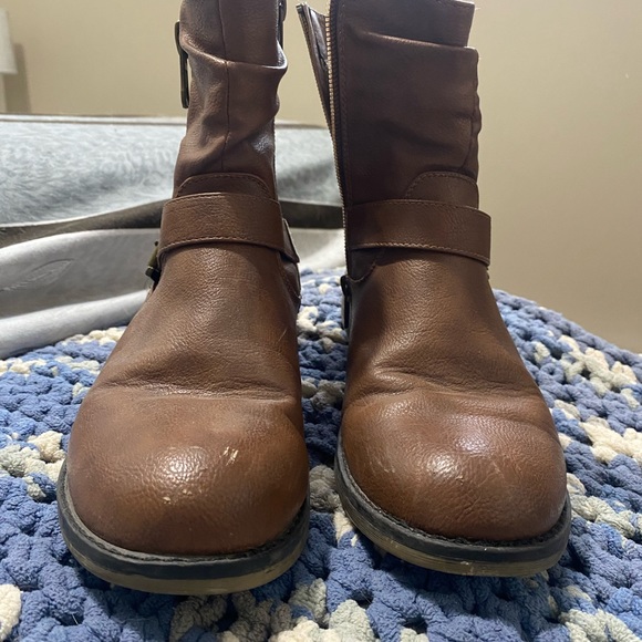 Brown boots size 6.5 - Picture 2 of 5